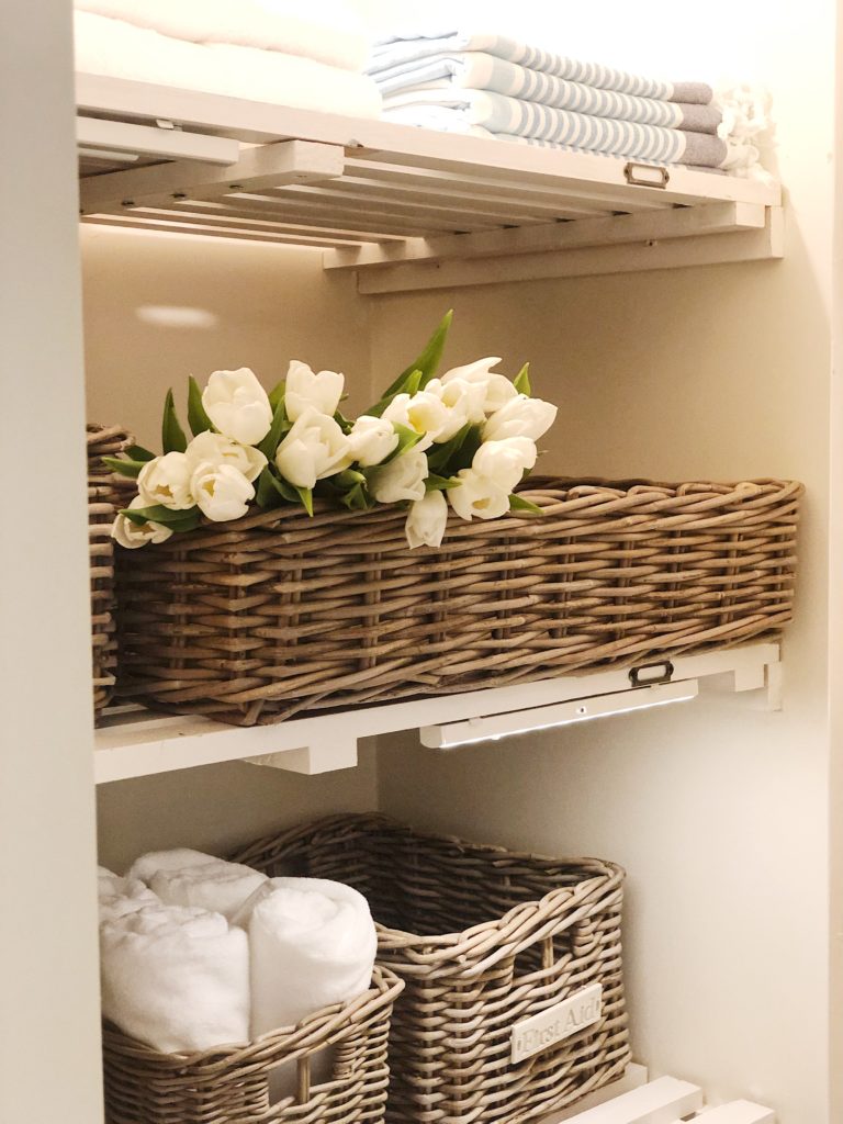 linen cupboard organisation 