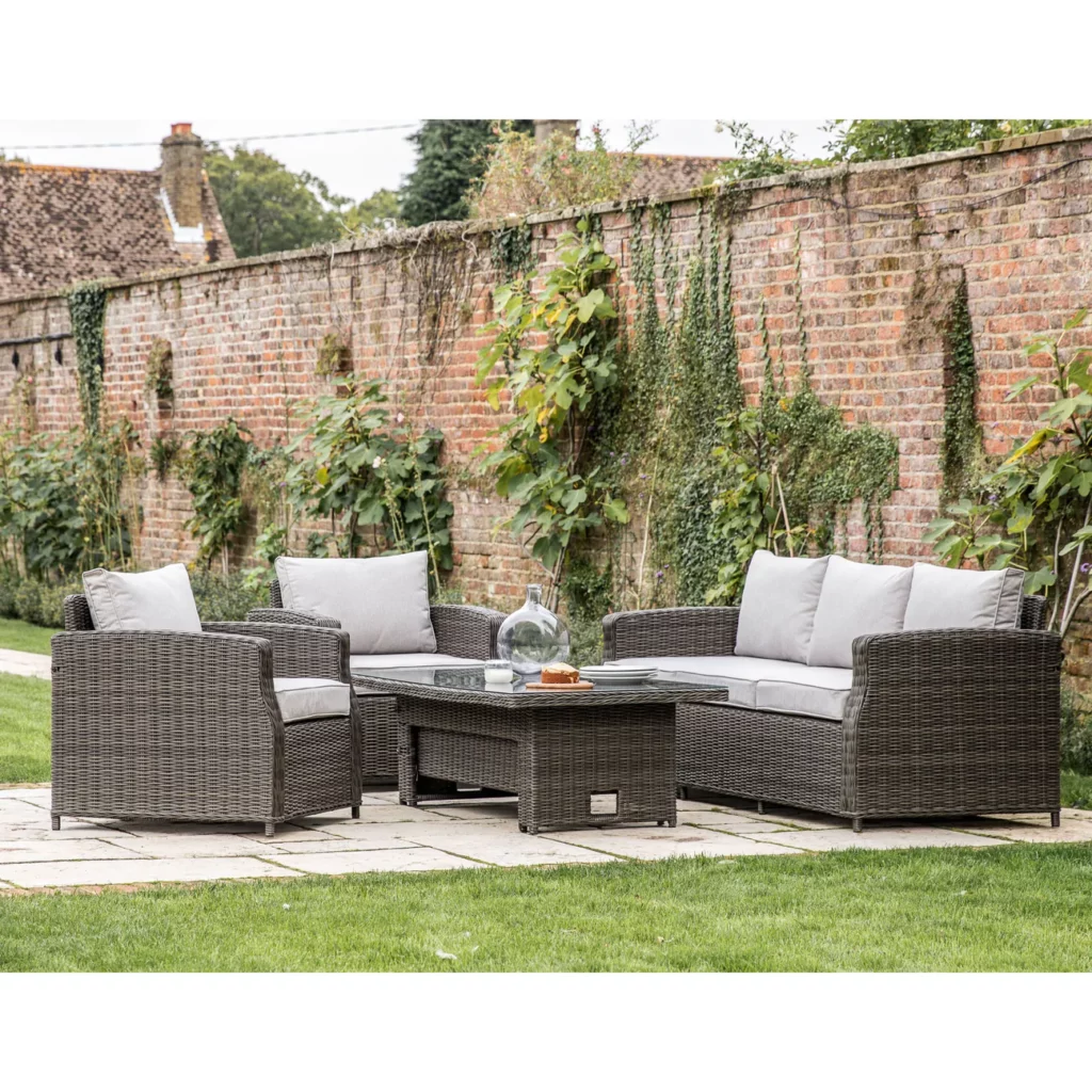 image of the paxos garden set fromCharlesTed refresh your garden For Spring?